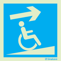 Sinal para parques de estacionamento, informação, rampa para utilizadores com mobilidade condicionada a subir à direita