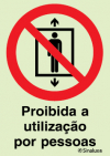 Sinal de proibição, proibida a utilização por pessoas